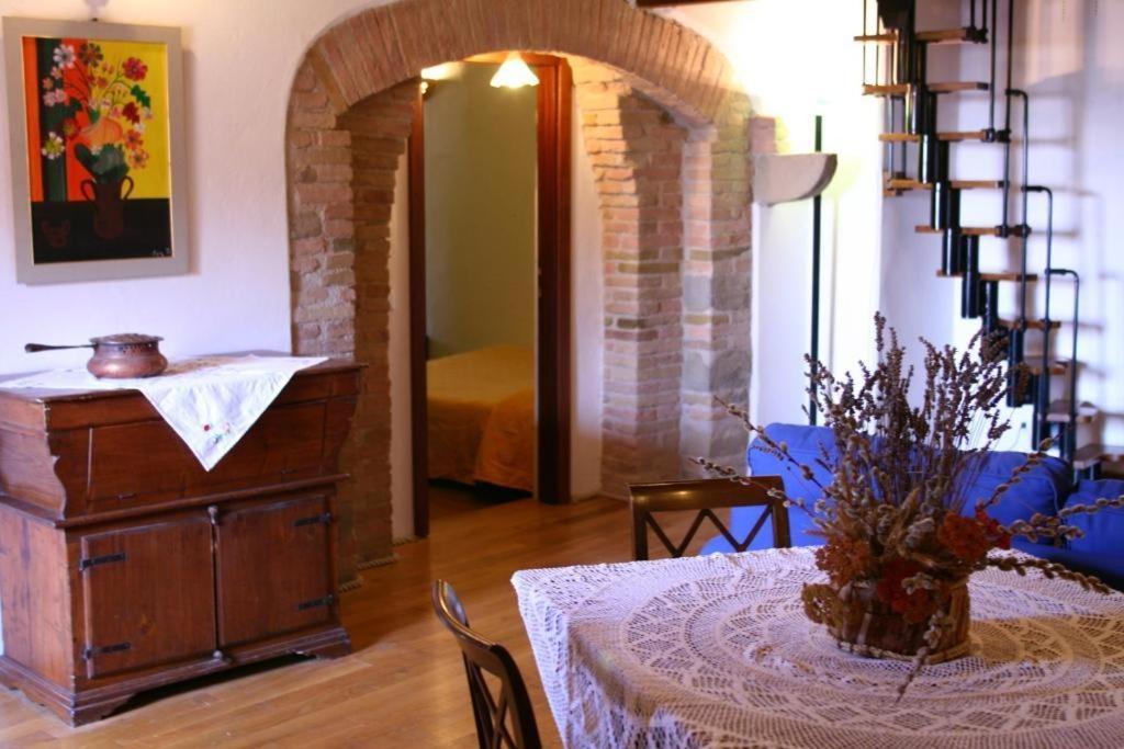 Castel D'Arno Guest House Perugia Ruang foto